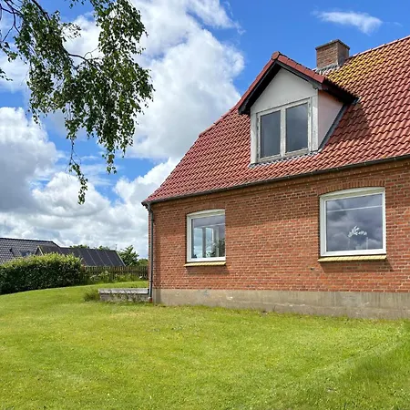 Semesterbostad Stunning In With House Sea View Fur